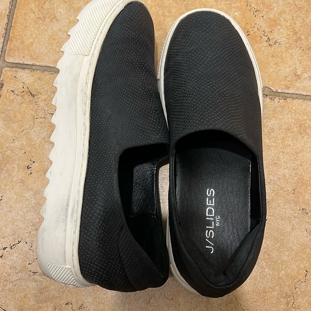 J/slides slip on